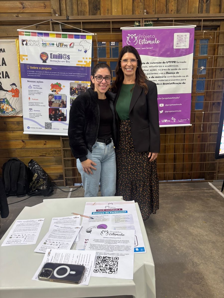 projetoestimulo's tweet photo. 💜 O Projeto Estímulo esteve presente na Semana de Inovação de Colombo, no dia 24/09!

Agradecemos às voluntárias Gabriela e Fernanda e à visita de Elis Lazarotto, primeira-dama de Colombo! 🌱 https://t.co/lEqBplPPz5