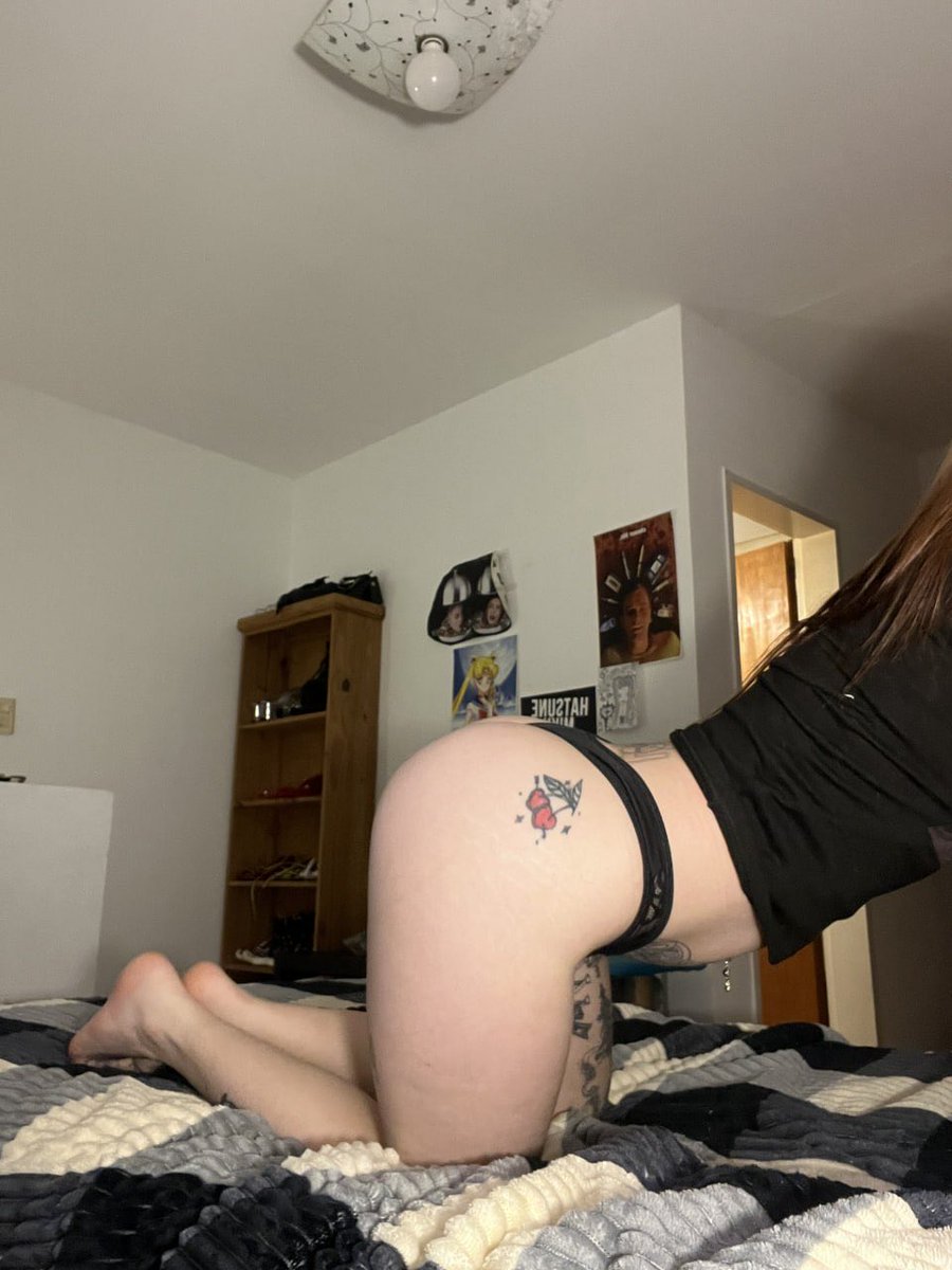 Kaelora_'s tweet photo. ofc i had to flex my cherry tatts wdyt https://t.co/y3oYAhEbtx