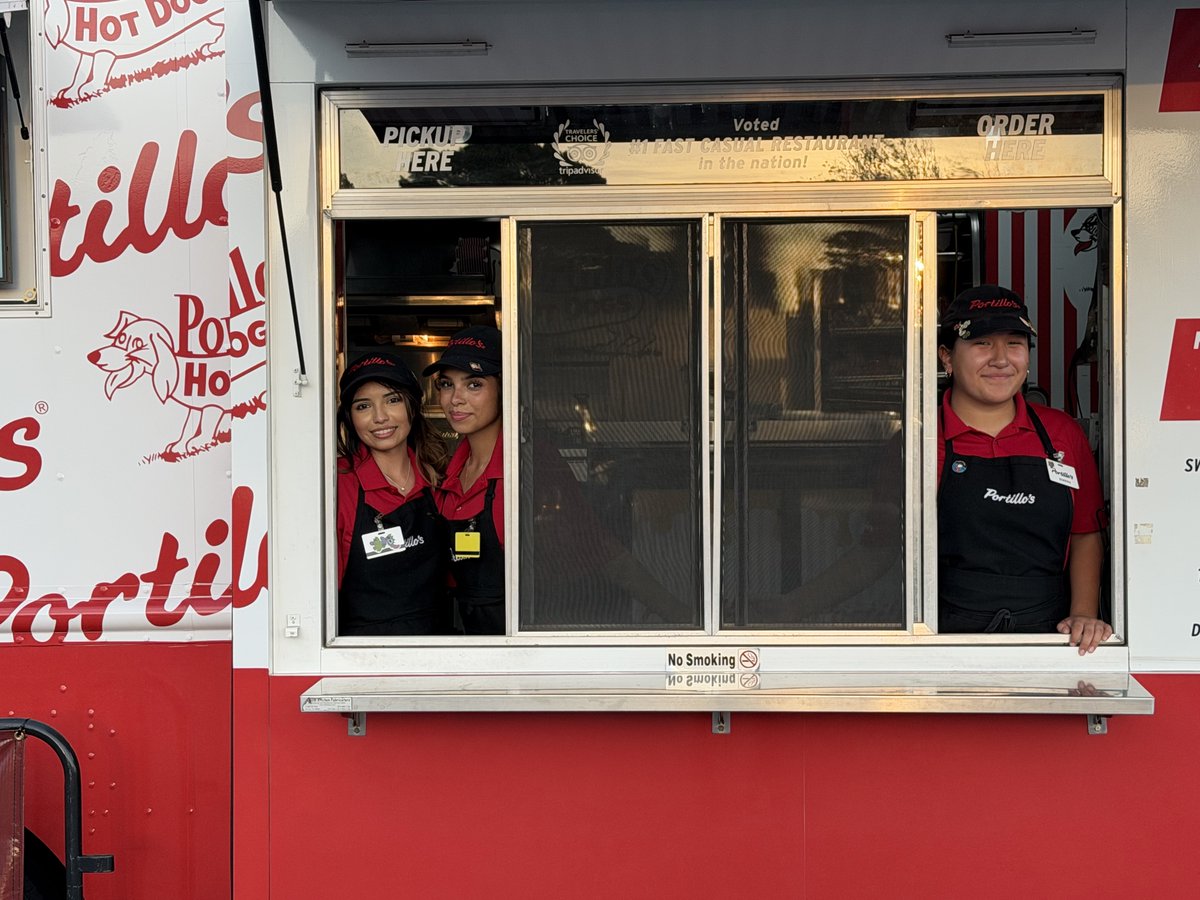 AmericanRivalry's tweet photo. We are ready to go in TX for the Arlington vs Lamar Rivalry game! 🏈

Be sure to stop by the Portillo's Beef Bus and scan the QR code for FREE FRIES or click here https://t.co/82ZoXxxxUI

#FRYDAY #weknowfridaynights #ArlingtonLamarGARS https://t.co/kUc5LgJd9R