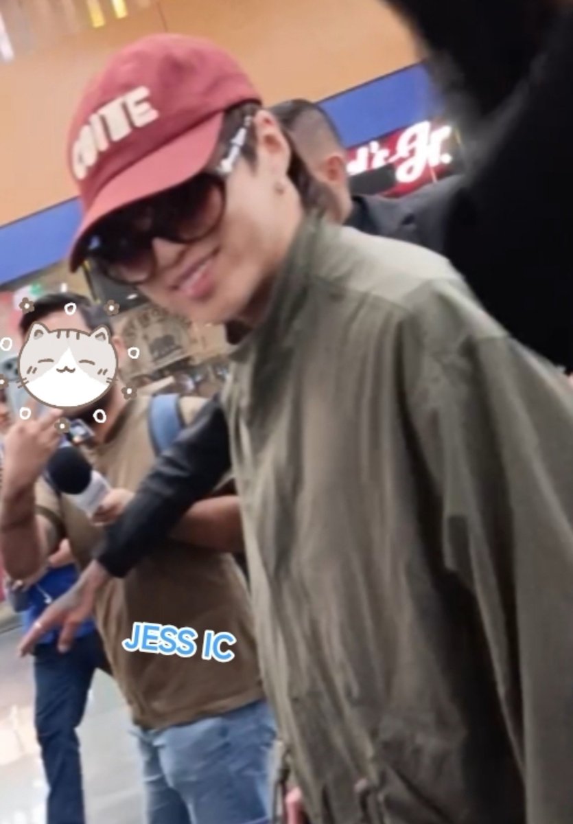 IC_4Winner's tweet photo. WINNER IN MÉXICO 😭💙🇲🇽
Sorry about the quality haha it's a screenshot from the video I recorded, I called him "handsome" and told him "I love you" then I got that beautiful smile 🤭🫣💙

Thank you, Yoonie. 😭
I cried 😭 
#위너 #강승윤 https://t.co/33hGVxy12v