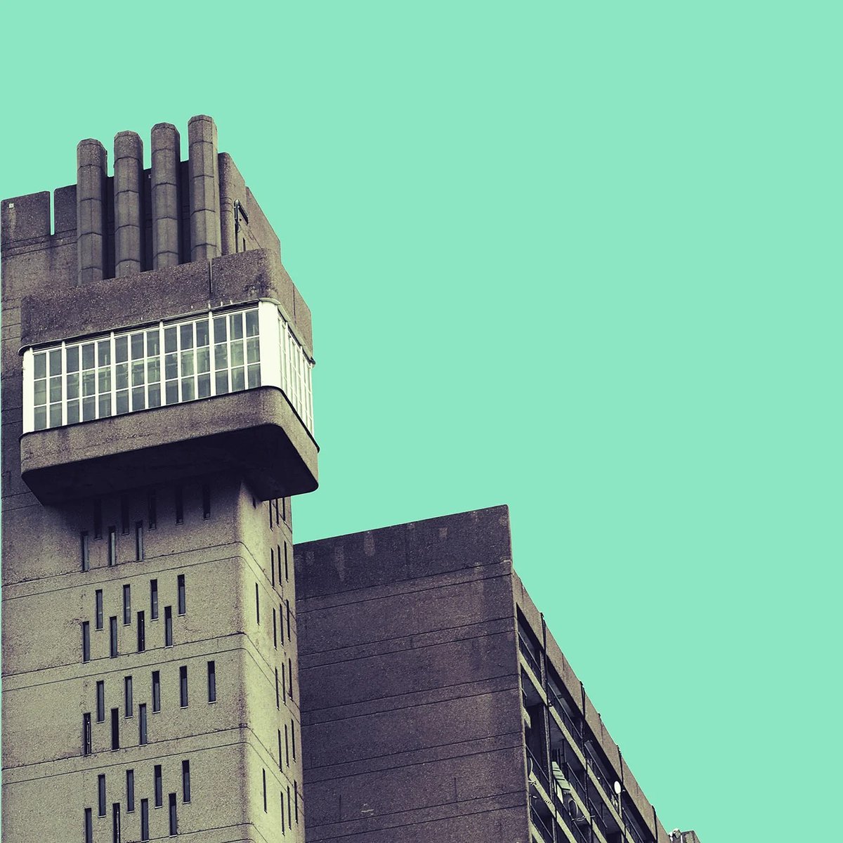 8ethfati_ets's tweet photo. ⟡ The feeling that the city is most itself when no one is watching https://t.co/lXWiu43SLG