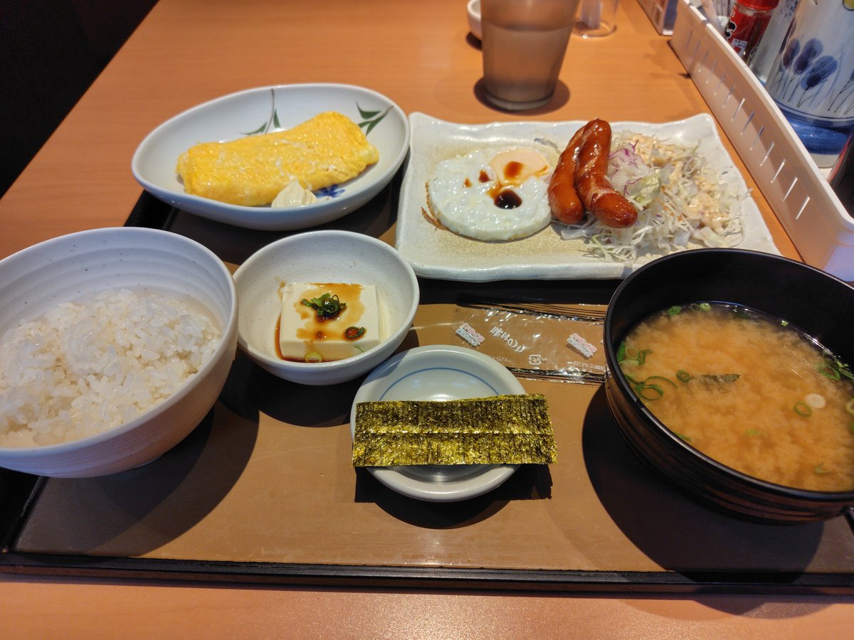 hazama0806's tweet photo. マッタリやよい軒 https://t.co/ghuU3VU2x7