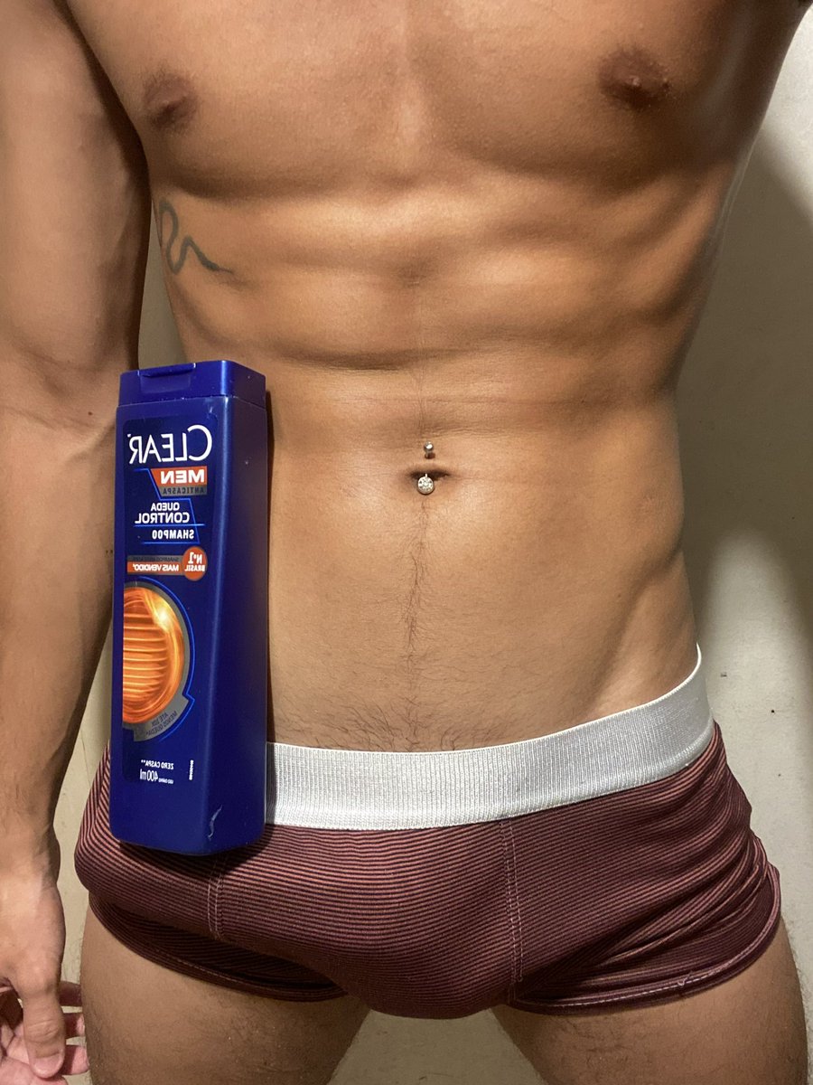 0nyel's tweet photo. a trend do shampoo https://t.co/57o7CdAMhx