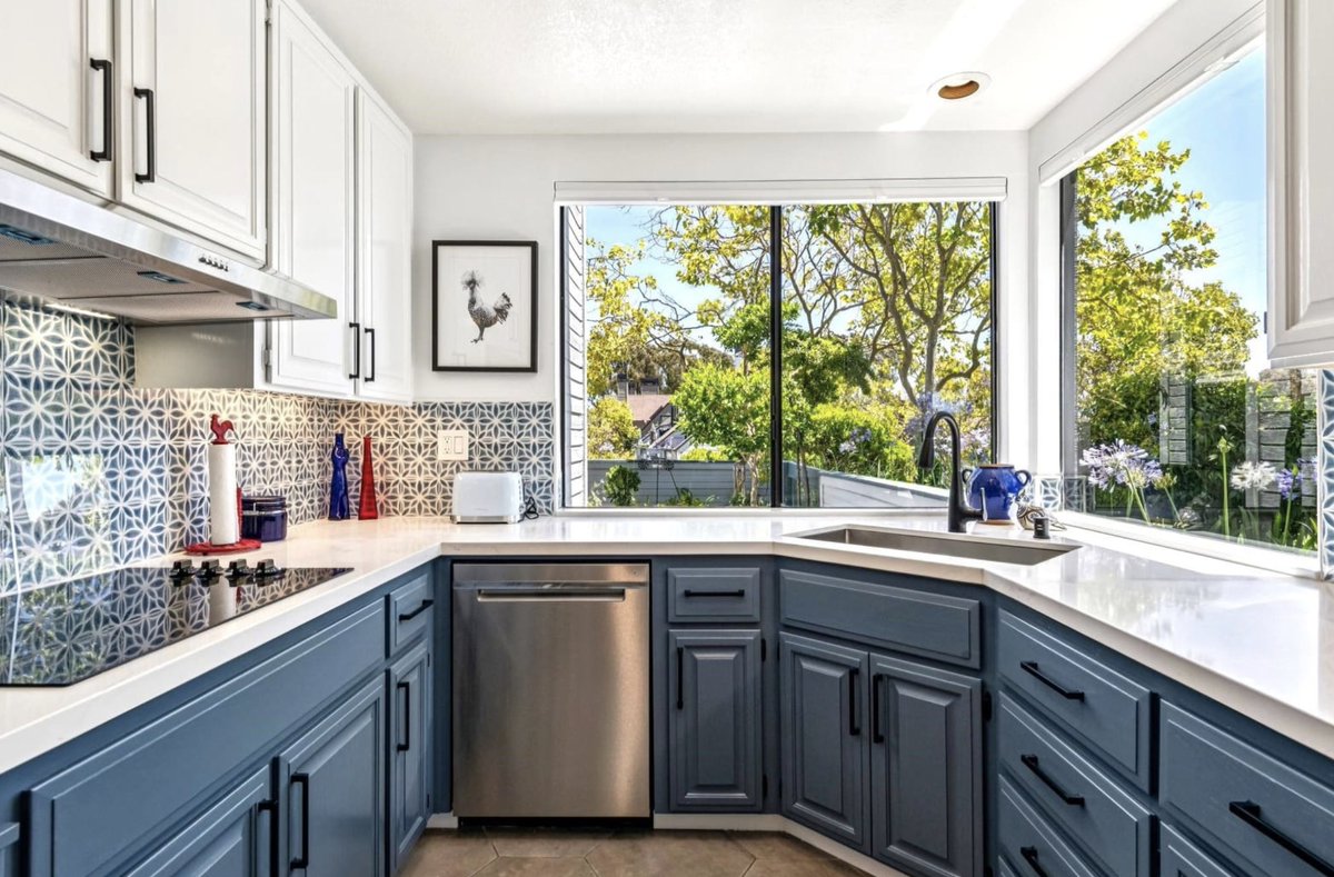 WinklerREG's tweet photo. 🏡 #Richmond $649K 📍3300 Southridge Dr 📅 Open Sun 1 - 4

🌺 3bd/2.5ba #townhome w/ #skylights &amp; #deck.

🍍 Pools, spas, tennis &amp; 2-car #garage!

🚪 https://t.co/M5CTC8So0c

Mala Mahlebashian | DRE# 01886058 | 📱415-407-7561

#WinklerREG #OpenHouse https://t.co/bpH6VOs3xi