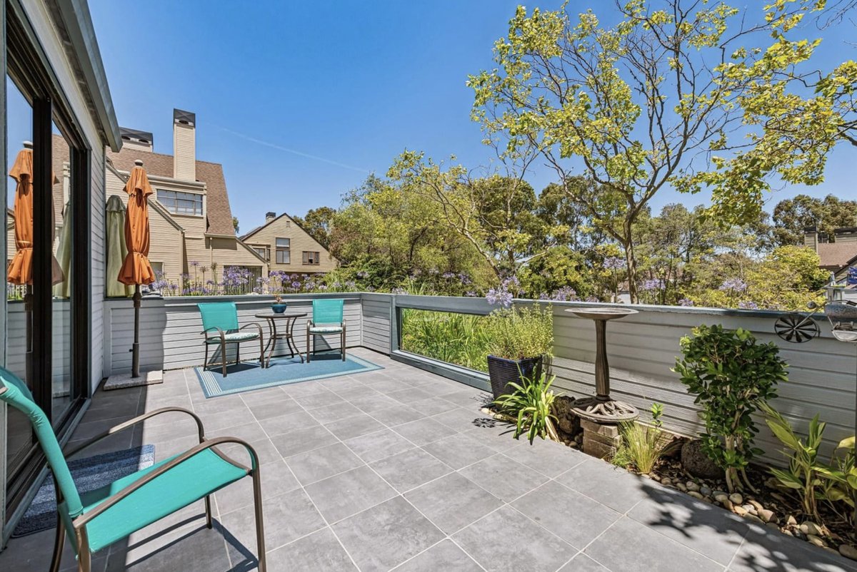 WinklerREG's tweet photo. 🏡 #Richmond $649K 📍3300 Southridge Dr 📅 Open Sun 1 - 4

🌺 3bd/2.5ba #townhome w/ #skylights &amp; #deck.

🍍 Pools, spas, tennis &amp; 2-car #garage!

🚪 https://t.co/M5CTC8So0c

Mala Mahlebashian | DRE# 01886058 | 📱415-407-7561

#WinklerREG #OpenHouse https://t.co/bpH6VOs3xi