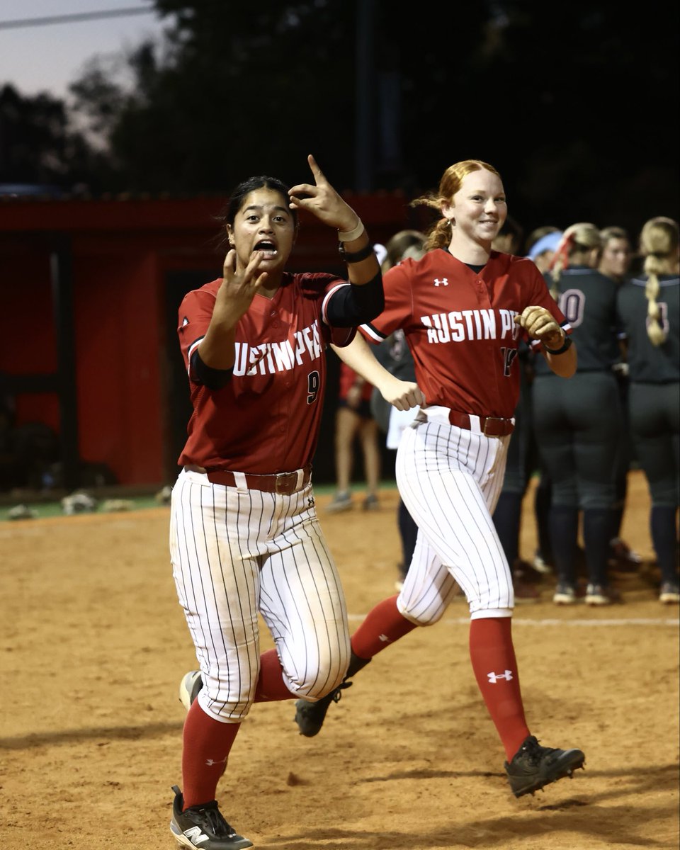 GovsSB's tweet photo. Got that dub to start the fall😤 https://t.co/leF9T1rqxb