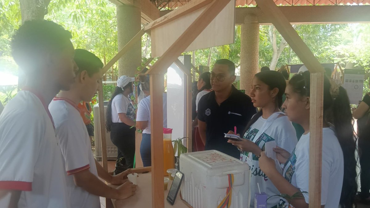 Ieddelcaribe's tweet photo. Así fue nuestra participación en el evento convocado por la Fundación Vibaq @SecEducacionBAQ @pamars @milto https://t.co/AxLXuHLwPQ