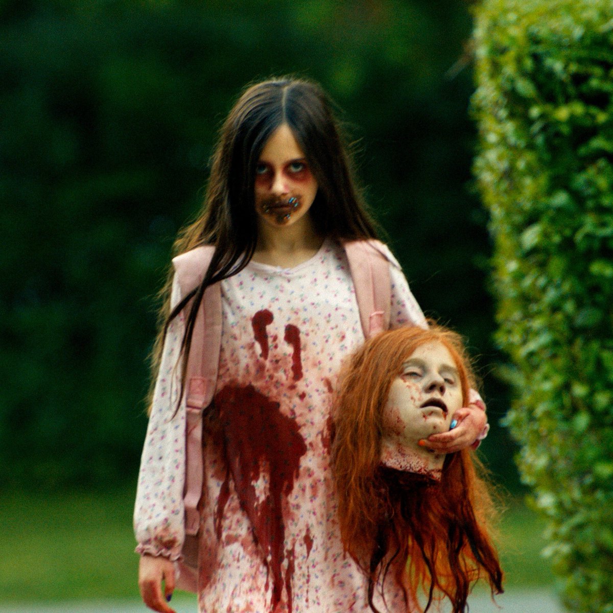 AndrewsOHB's tweet photo. Ice Cream Man (2026) by Eli Roth promised fun trash. It’s just trash. Plastic gore, weak acting, predictable plot. Only the colorful visuals work. Obvious AI cheapens it further. Completely disappointing. Melted long before the cone.
#IceCreamMan #EliRoth #Horror https://t.co/U93nF9w76G