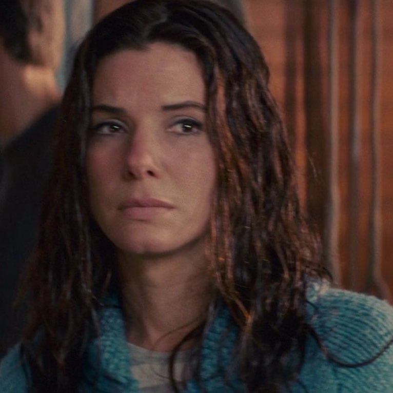 bullocksource's tweet photo. sandra bullock as margaret tate in the proposal (2009) https://t.co/jLpvvsGOUy