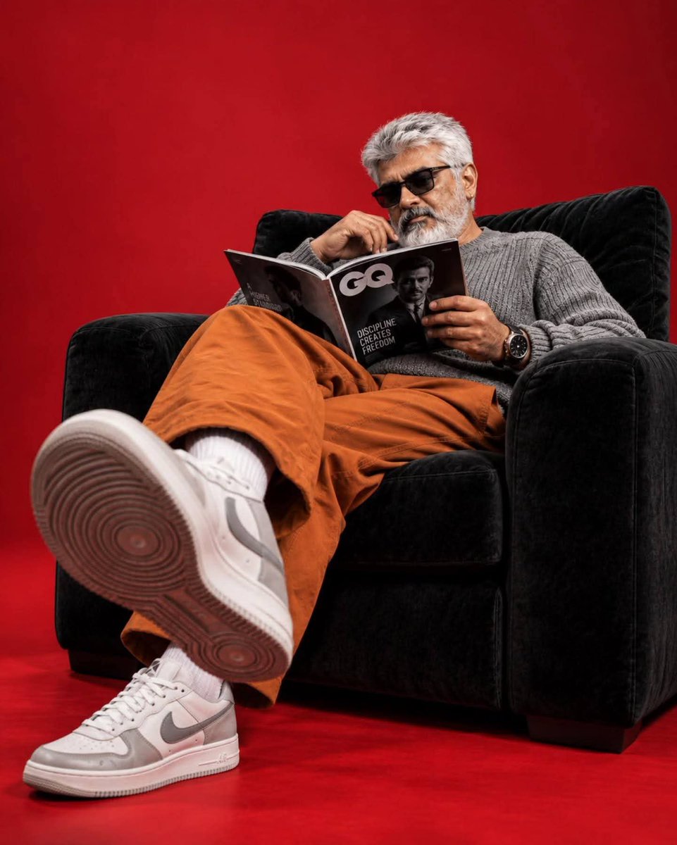 Dare_Abinaya's tweet photo. AK Pose 🔥🔥🔥🔥🔥
#Ajithkumar𓃵  #Gladiyators 
#DareDevil https://t.co/eDu51Kn2Qe