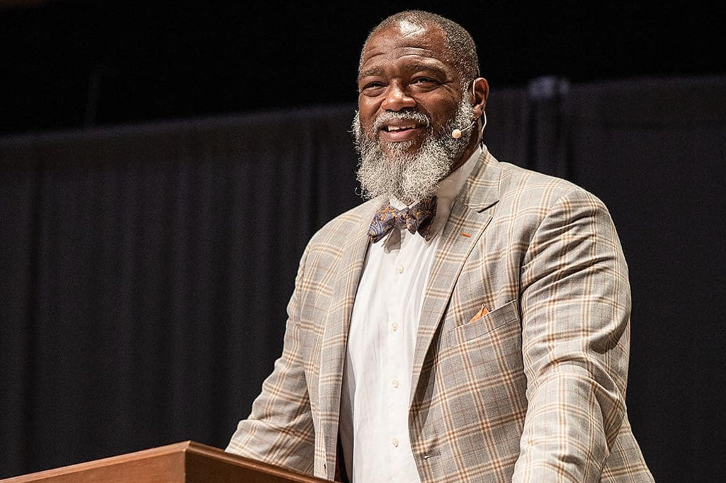 Heidel_bro1563's tweet photo. “Though I die, it will not be the end of me. I will rise with Christ.”

-Voddie Baucham
One year with the Lord: September 25, 2025 https://t.co/21KoaaWNeR