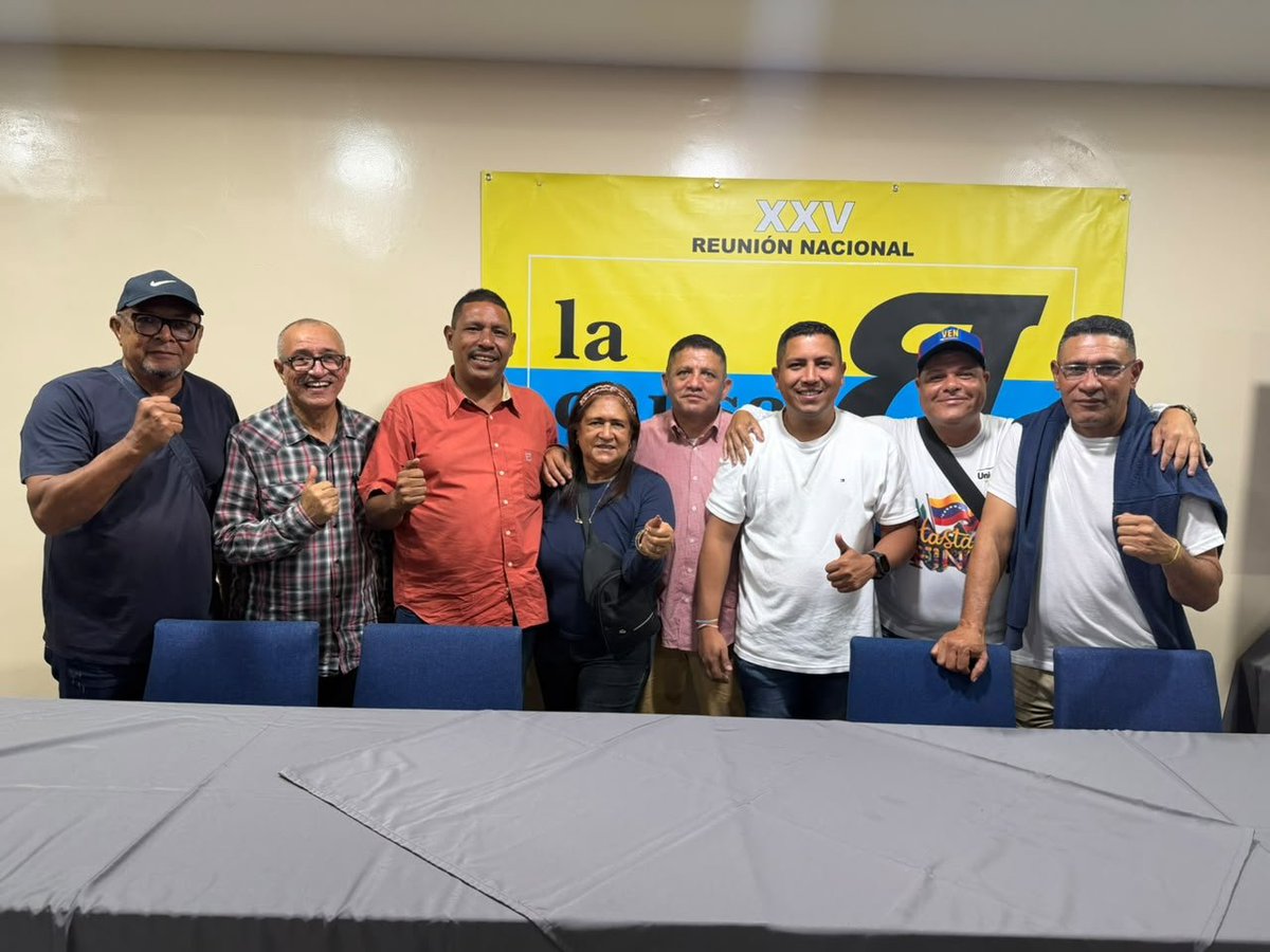 macuafiguera's tweet photo. Ya en Ccs parte la delegación del Estado Bolívar, que estará presente éste sábado 26 de Septiembre, en la XXV Asamblea Nacional de La Causa R. Fuerza, la causa es Venezuela! https://t.co/7eUd6BNj58