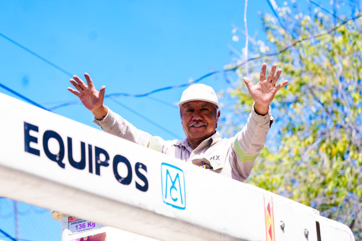 TuAlcaldiaGAM's tweet photo. ✨¡En GAM seguimos transformando nuestras colonias!

#EnchulandoGAM llegó a Laguna Ticomán con más de 1,500 compañeros en territorio, realizando limpieza, desazolve, poda, bacheo, rehabilitación de luminarias y mantenimiento urbano.

¡Una GAM digna se construye todos los días!💙 https://t.co/F6Gj9ja6LG
