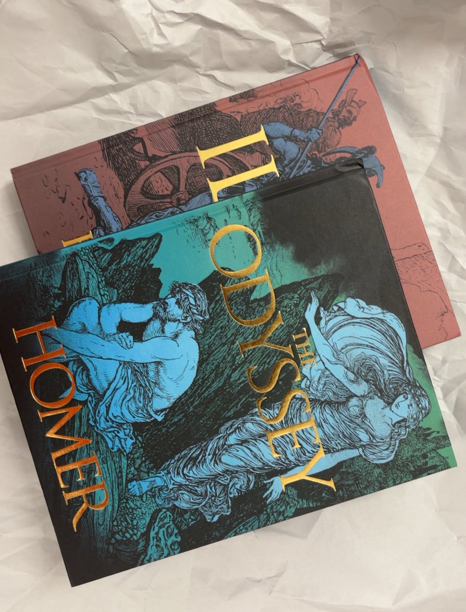 CodingIncloud_'s tweet photo. I just bought these beauties out of Books-A-Million. And I bought them exclusively for their covers, beautiful editions will get me every single time. 💕 https://t.co/sH3kBpiiaP