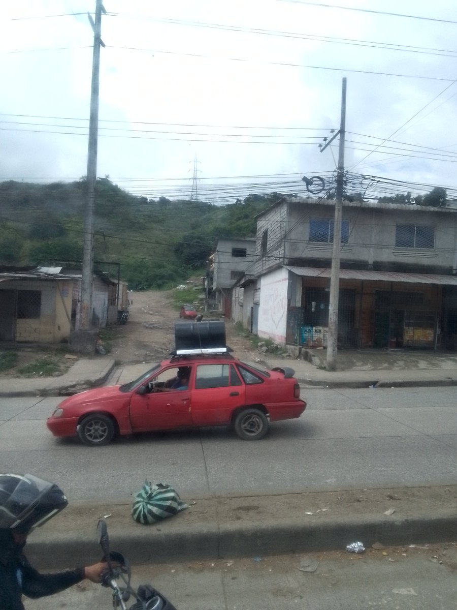 Garcia97B's tweet photo. #Ecuador mientras @taticoronelf dice en su #FakeNews por las #EleccionesEcuador2026 dar #Seguridad 🤥 nos envían #Foto denuncia desde #BalerioEstacio donde se ve que no hay ni 1 @segura_ep patrullando 🙁 #NoMasMentiras #Correistas @RadioRumbaEc @danielaaguilard @C5N 1 reportaje https://t.co/AShrgMdf2v