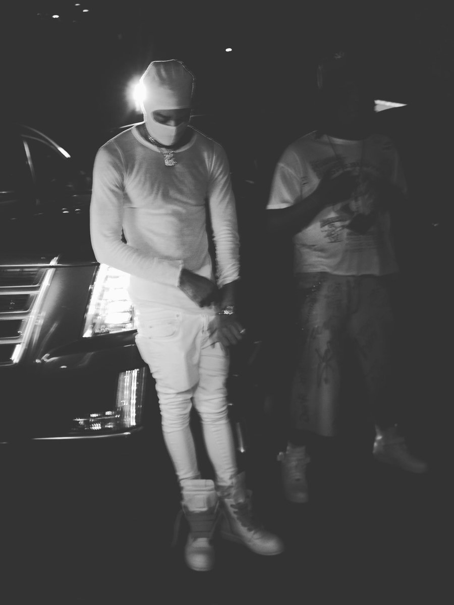 bigbagLegend's tweet photo. #Baptism 🦎 https://t.co/RQXuPOwJyb