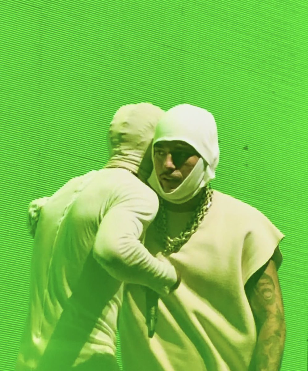 bigbagLegend's tweet photo. #Baptism 🦎 https://t.co/RQXuPOwJyb