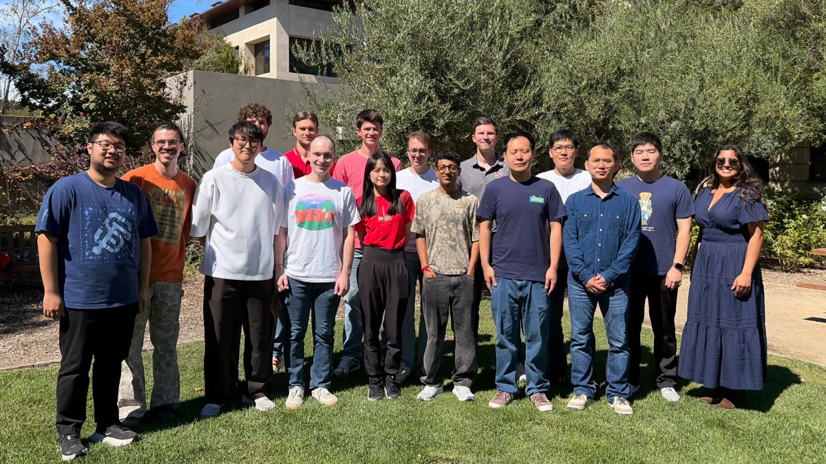 StanfordUChem's tweet photo. 🌟 Meet the 2026–2027 Graduate Student Cohort! We’re thrilled to welcome our newest graduate students to Stanford Chemistry and wish them the best as they begin their PhD journey. We’re also excited to welcome students, postdocs, and research scientists from the Song Lin Lab! https://t.co/fm3Da7JJVL