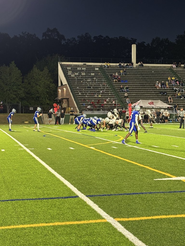 CoachBelin4L's tweet photo. 💪 - IN THE MIX

📍- LaGrange vs Whitewater

#Flock🦅 https://t.co/5ytANYwupI