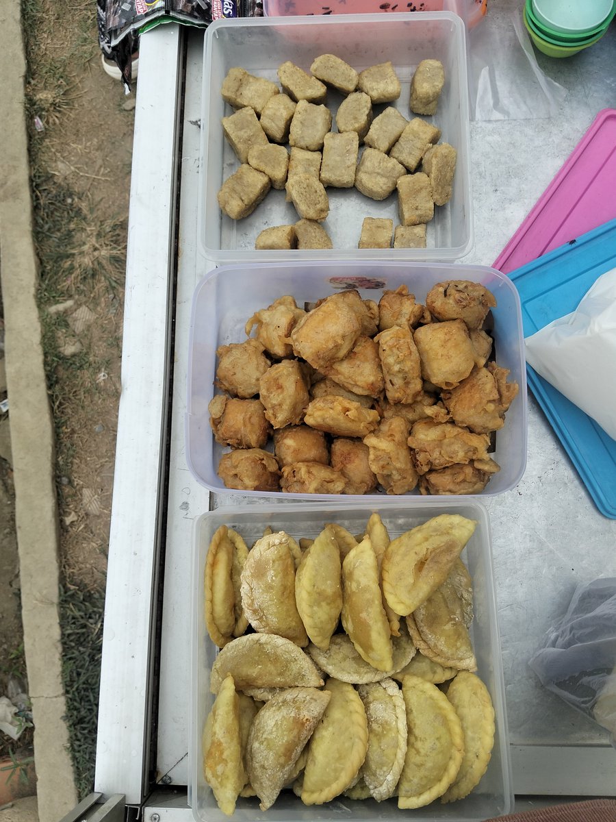 clarisanusa's tweet photo. Halo warga x
Kakak semuanya
Bisa bantu Nusa buat ramein jualan nusa 🙏
Nusa jualan cireng+tahu+pempek harga 1k
Bisa titip buat berbagi jumber atau berbagi ke pondok 
Kami butuh bantuan karena kami lagi butuh biaya buat makan dan kebutuhan sehari hari 

Terima kasih kakak https://t.co/0qBnBduZZo