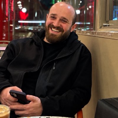 Emecan73350910's tweet photo. #YeniProfilResmi https://t.co/RdyjyM6vfM
