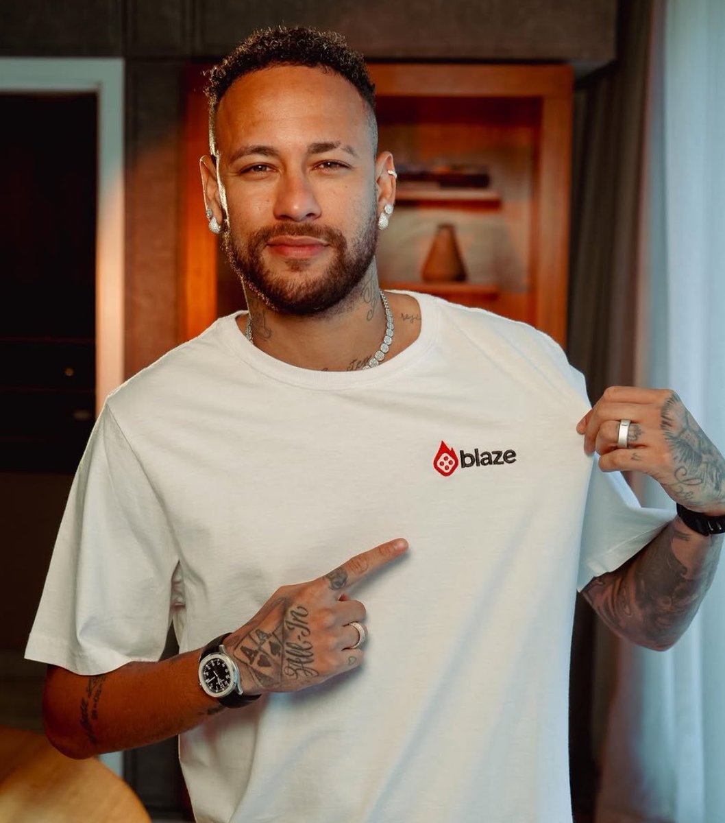 PortalBabados's tweet photo. 🚨GRAVE: Com o fim das bets no Brasil, Neymar pode ter que rescindir seu contrato com a Blaze e deixar de faturar mais de R$100 MILHÕES por ano com a parceria 🚫😳 https://t.co/Y8TK1ZFRh9