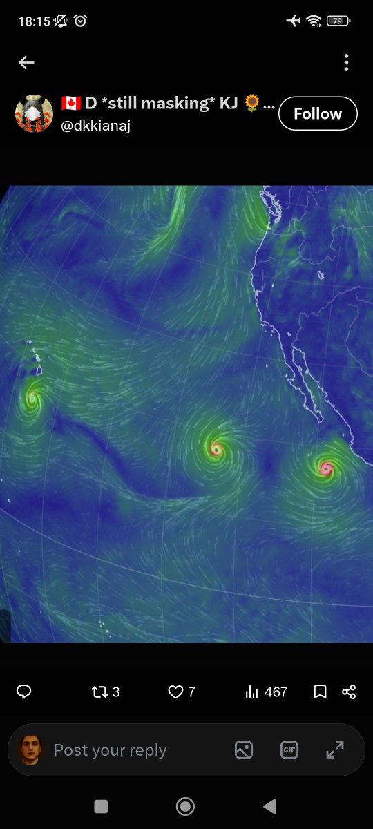 truth420_b's tweet photo. #HAARP
#HuracánPolo 

3 huracanes alineados... 🤔 https://t.co/d641HFlCjd