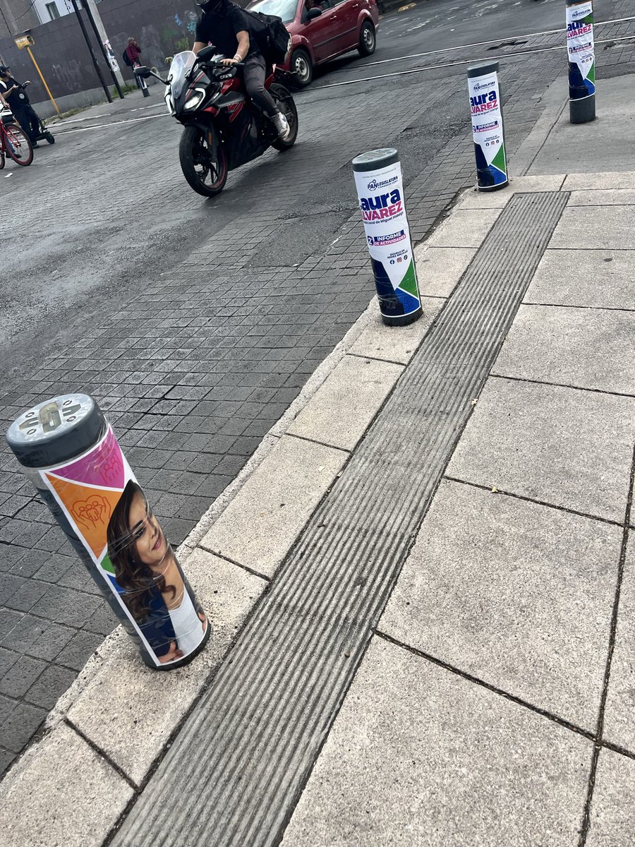 TANISSAN's tweet photo. @laualvarez_80 yo quiero conocer tu trabajo por acciones en favor de la alcaldía, no por la basura que has llevado en todas las calles @mauriciotabe  recuperen los espacios públicos ya! @cesar_m_garrido @MHcesac https://t.co/dqBI9oVJBq