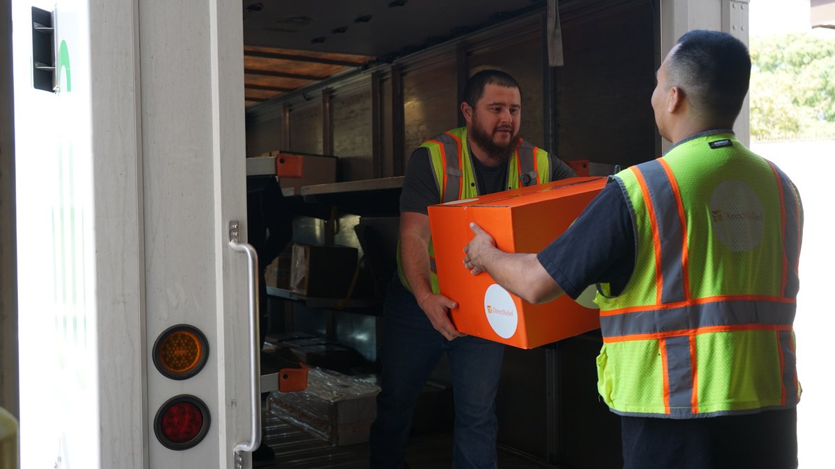 DirectRelief's tweet photo. As Hurricane Nolo approaches, Direct Relief is rushing emergency medical aid to Hawaiʻi, including chronic disease medications, field medic packs, and water purification supplies for local health partners. 

Learn more here: https://t.co/BlaVzSe30j https://t.co/rWBmoQSKcq