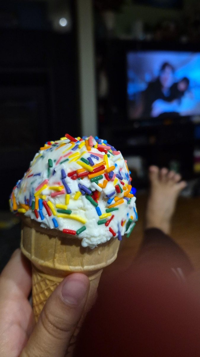 Ploogy123's tweet photo. Ice cream #icecream https://t.co/QCTVp8rPeM
