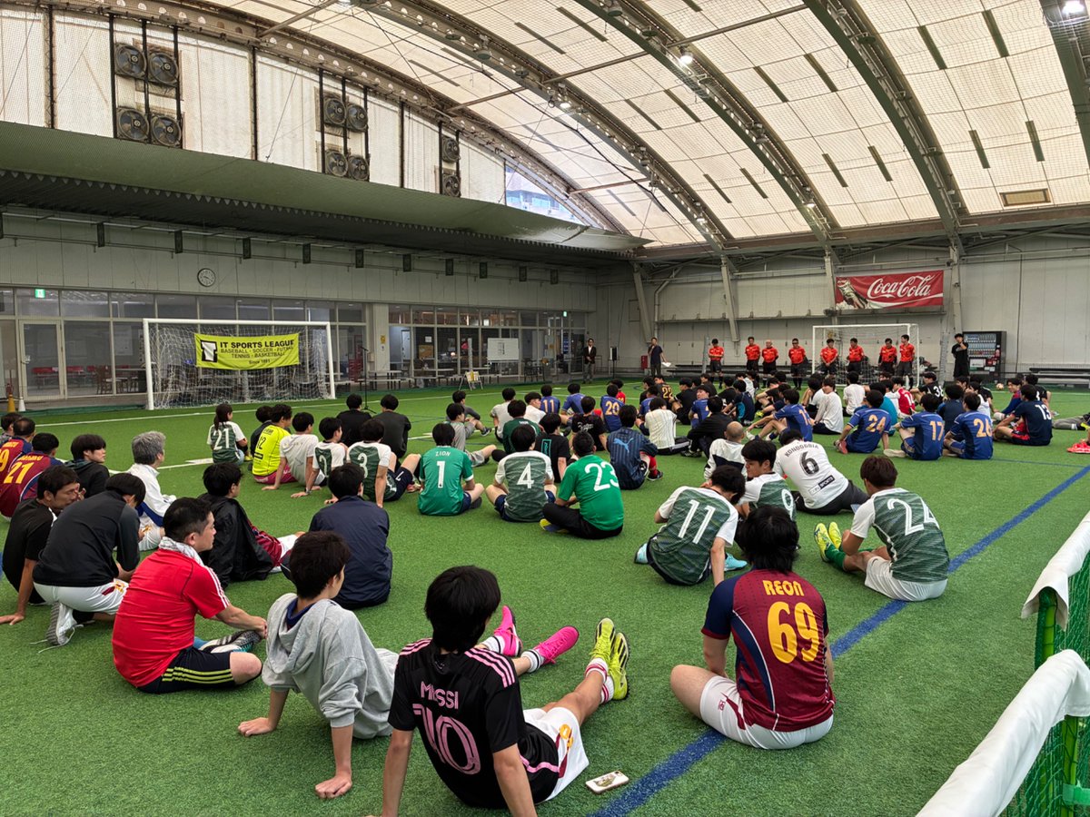 itsportsleague's tweet photo. ⚽️ITフットサルOne Day大会⚽️

本日、J-SOCIETY FOOTBALL PARK 多摩にて、ITフットサルOne Day大会を開催します✨

#フットサル #スポーツ
※開会式の様子 https://t.co/dX8qxifhF8