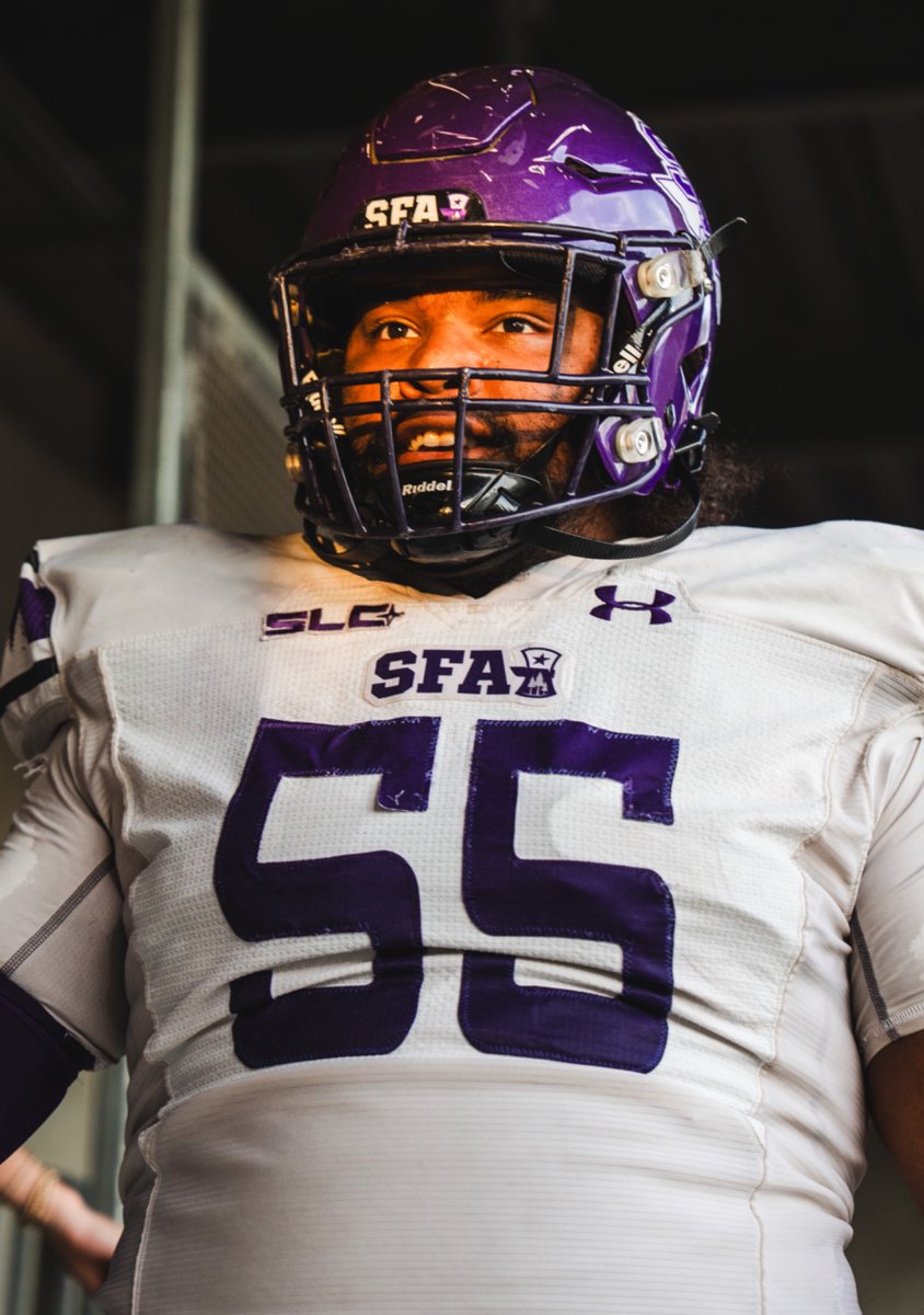 SFA_Football's tweet photo. 𝐅𝐢𝐧𝐝𝐢𝐧𝐠 𝐚 𝐖𝐚𝐲: 𝐄𝐫𝐢𝐤 𝐆𝐫𝐚𝐲’𝐬 𝐉𝐨𝐮𝐫𝐧𝐞𝐲 𝐟𝐫𝐨𝐦 𝐀𝐦𝐚𝐫𝐢𝐥𝐥𝐨 𝐭𝐨 𝐀𝐥𝐥-𝐀𝐦𝐞𝐫𝐢𝐜𝐚𝐧

In the center of his success lies an enduring, competitive nature that has allowed the once undersized recruit blossom into a vocal mainstay on the offensive line ⤵️

📰: https://t.co/zwHapymtqm

#AxeEm x #EastTexasTough