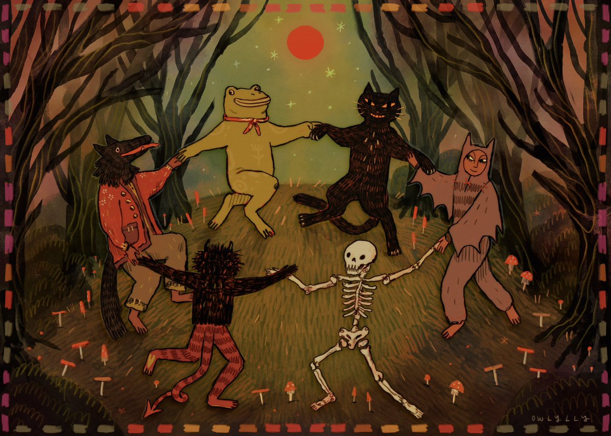 owlylly's tweet photo. the beasts come out for autumn https://t.co/v1nReRrx8H