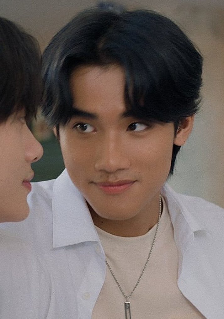namtebypk's tweet photo. Como que o duang ia resistir a essa gracinha???
#OopsMysteriousSounds #NamnaPk #OopsSeriesEP2 https://t.co/vn26Yjpjeb