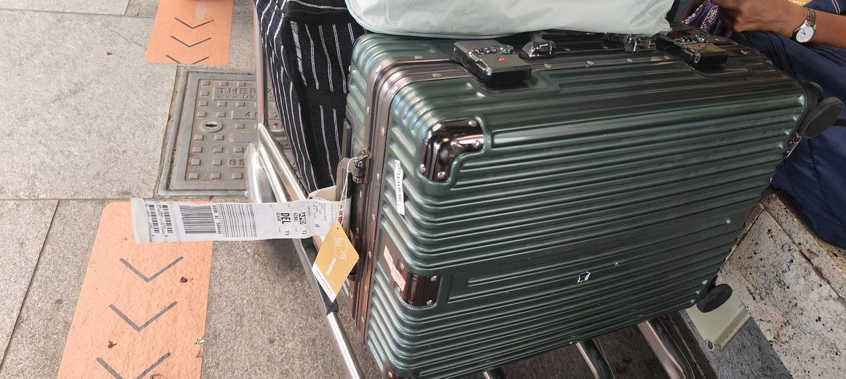 Jignesh6685's tweet photo. @airindia My checked-in baggage was damaged during my journey PNR YPLFAY, Baggage Tag AI569446. The suitcase hard shell has a visible crack/damage.  provide the PIR/claim reference number and resolve the issue as per applicable rules. https://t.co/TKWoVTfqUs