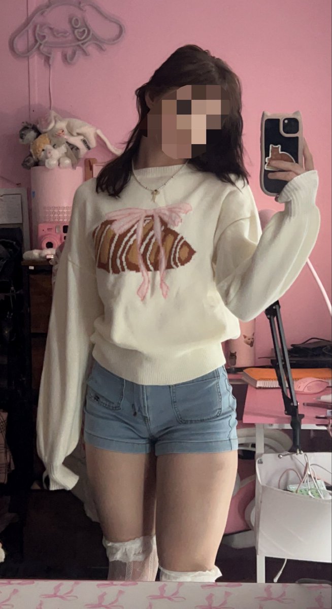 chompbunnii's tweet photo. i like the blur tool , focus on my drip https://t.co/gxa53IwE0o