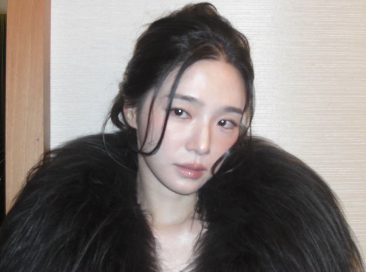 fresaxsiempre98's tweet photo. 🖤🐦‍⬛

[instagram 📸]

#ParkGyuYoung #GucciTheStoreShow #MFW #GucciSS27xParkGyuyoung #Gucci @gucci #박규영 #parkgyuyoung #ParkGyuyoungxGucci #GucciSS27 https://t.co/R6FBi4xKHe