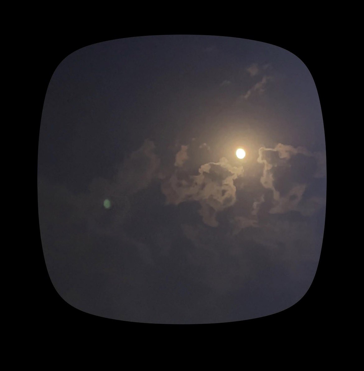 oe3pa's tweet photo. احلى شي صورته بالوجود https://t.co/ie2cEU2R1m