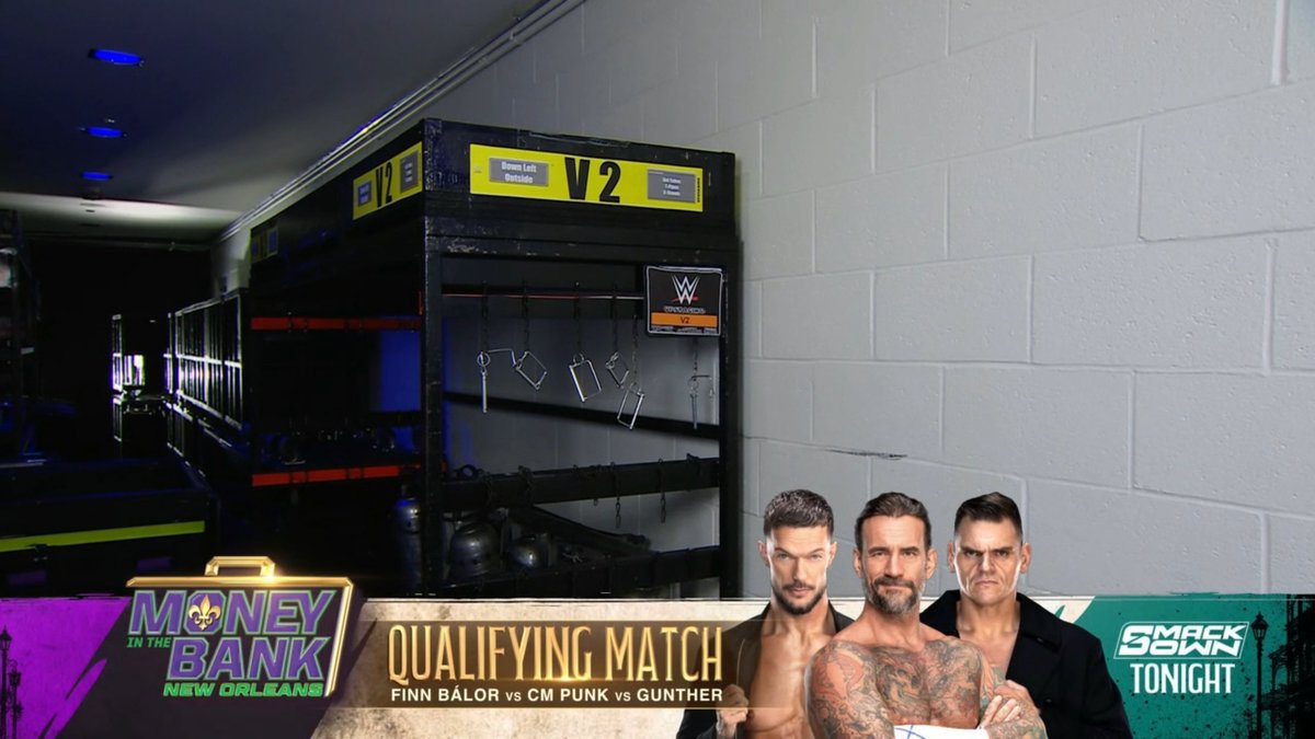 SanchoWest's tweet photo. they lingered so long on this shot....what does it meannnnnn

#Smackdown https://t.co/WcYXzaz8ph