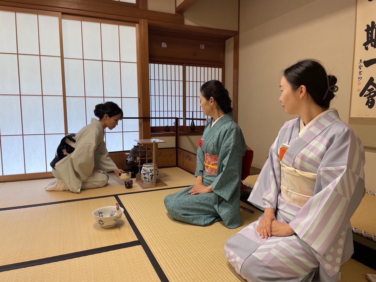 kimono_dressing's tweet photo. 贅沢なひとときを過ごさせていただきました。ありがとうございました😊

#嵐山　#門阿弥庵　#着物でお茶会　#京都散策　#着物でお出掛け　#贅沢なひととき https://t.co/zrHWo0EW7S