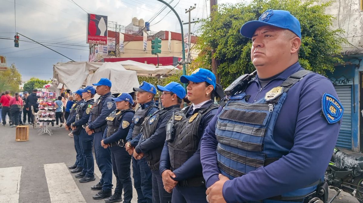 TuAlcaldiaGAM's tweet photo. 🚔🔥 La seguridad se construye en territorio.

En Casas Alemán reforzamos la presencia policial, los patrullajes y la atención directa a las necesidades de nuestras comunidades.

👊🏽 Gobernamos en las calles: prevenimos, recorremos y actuamos junto a las vecinas y vecinos.

#GAM https://t.co/rney8AYNUD