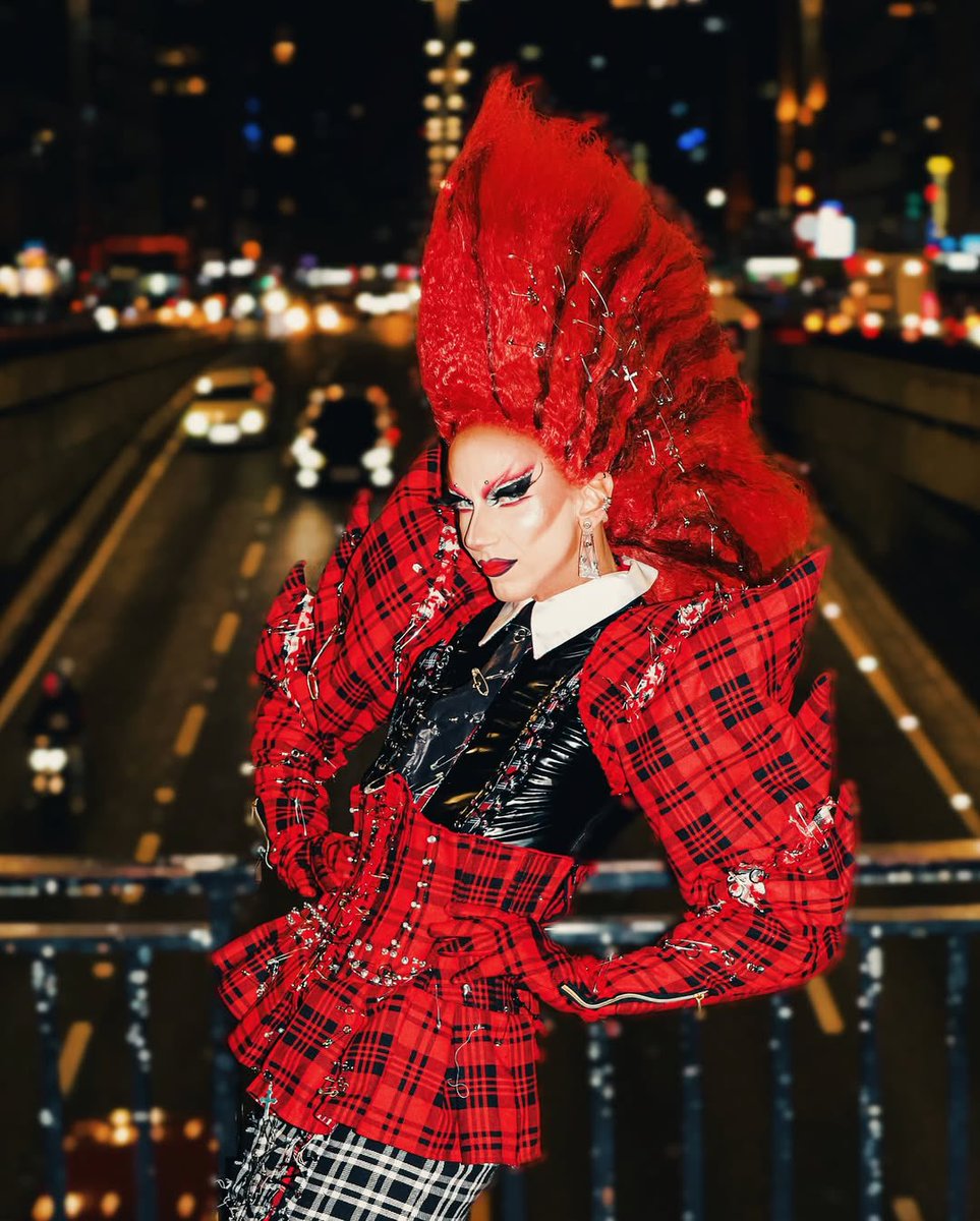 DragRaceBrasil's tweet photo. *Brasil proíbe bet*

Ina Polaroid: https://t.co/zGdNdx1DCV
