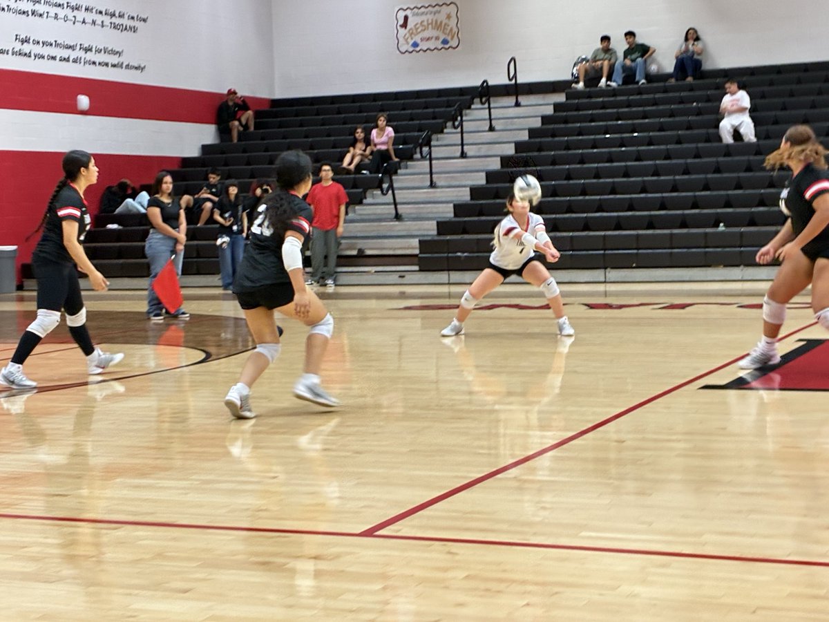 HaggertyAstin's tweet photo. Great match between @Athletics_PISD @PHSVolley & @volleyball_shhs! #OurPasadenaISD https://t.co/aGIFM1ENbj