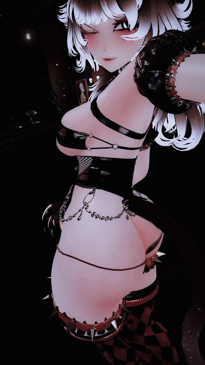 PixelDostVR's tweet photo. you like my costume?~

model is Stryx by me! coming soon https://t.co/XC0WvrK9r4