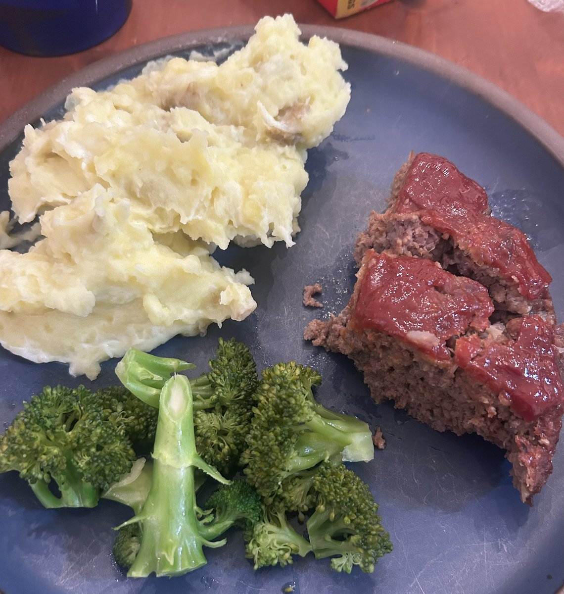 iDavidMurphy's tweet photo. Grass fed meatloaf, and other recent #CeilsMeals https://t.co/IUMjeqLcrY