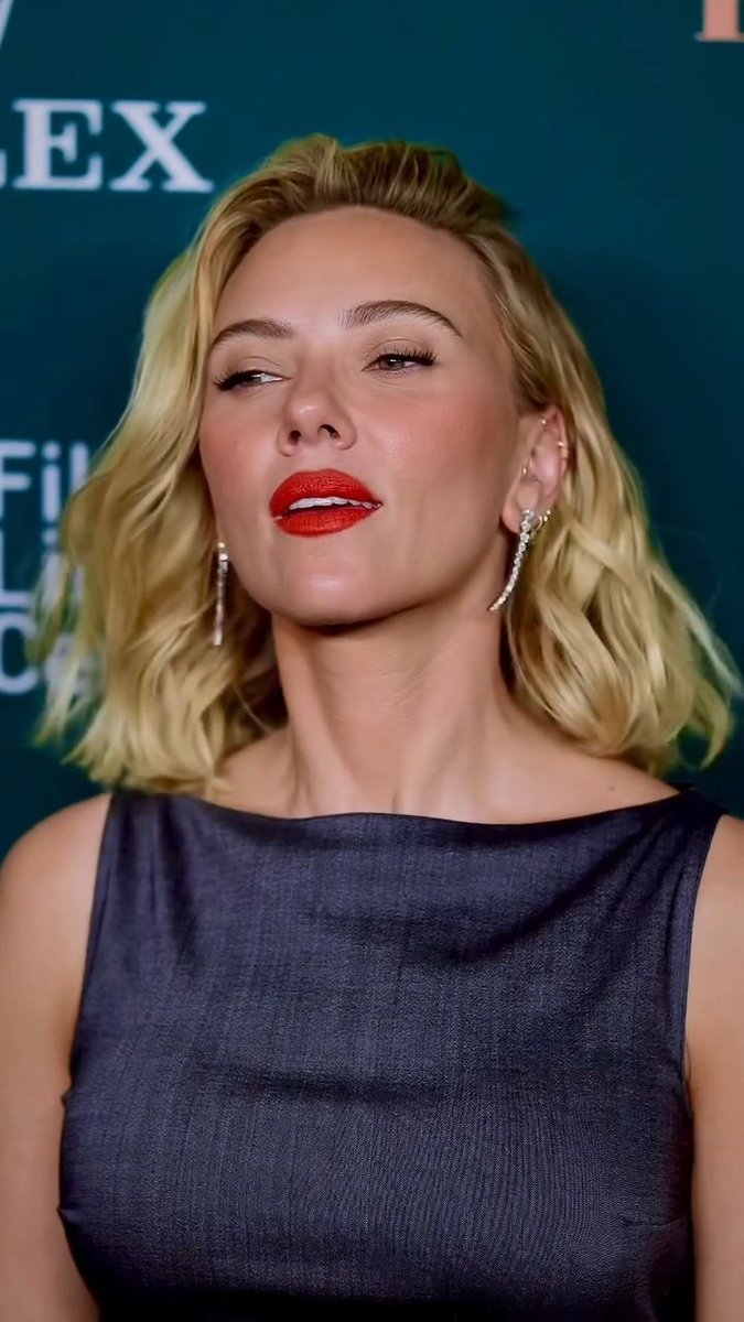 givlizbrey's tweet photo. Tô ardendo em febre #NYFF64 https://t.co/USnlzqXqXT