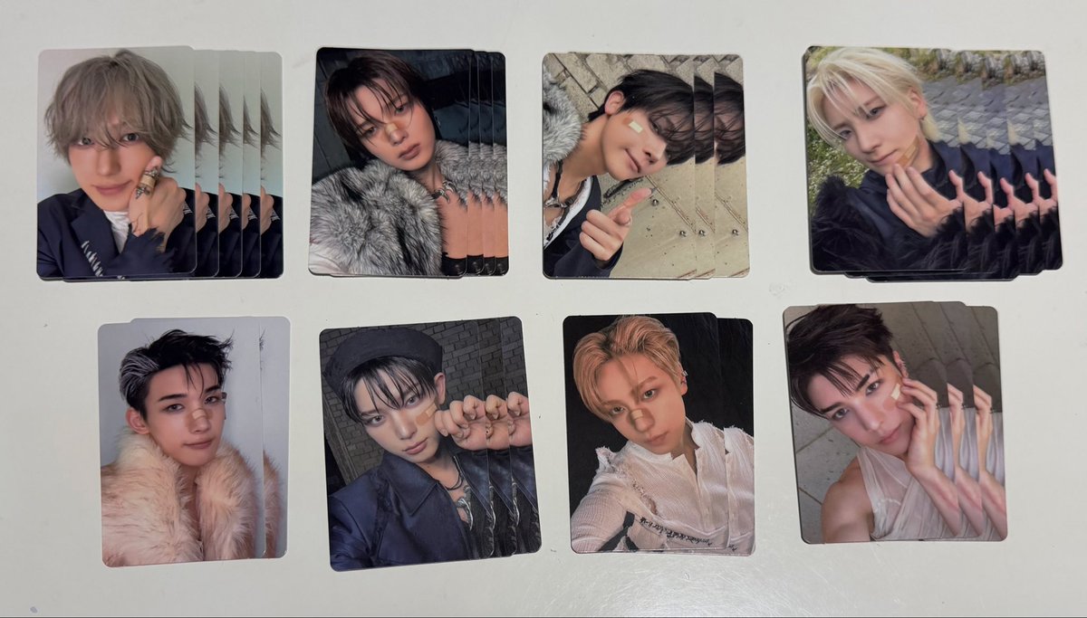 1995929r's tweet photo. &amp;TEAM MoM トレカ交換

【譲】画像のもの
【求】買取or EJ（ケミ、異種⭕️）

KSPO、10/16有明での手渡し、郵送🉑
お心当たりのある方はご連絡ください。
 #andTEAM交換  #andTEAM譲 https://t.co/VIICUc6igo