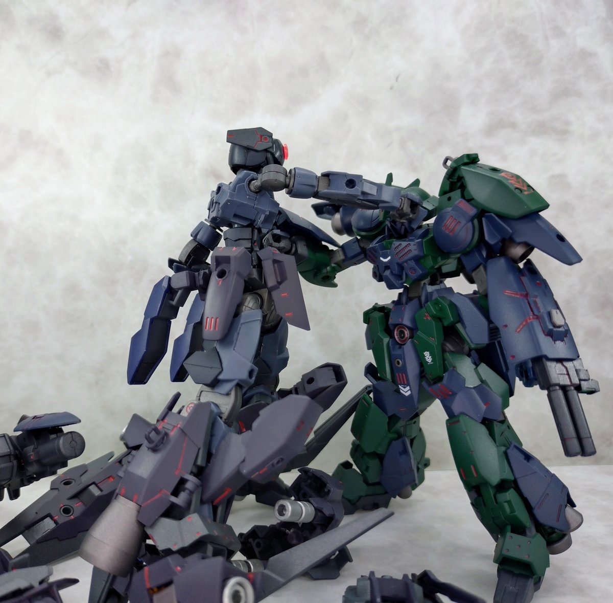 ban_f_h's tweet photo. ＦＡスピナティオ
拠点強襲用特務アーマー[ファントム]を装備したスピナティオ。

パッと見スピナティオとわからないをコンセプトに作製。上手くいったんじゃないかな？
【装甲排除】からの正体バレは浪漫✨️

#30MM
#おまえらのフルアーマーも見せろ下さい https://t.co/uMDNCLiJtq