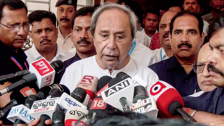 ndtv's tweet photo. Naveen Patnaik Demands Poll Body Chief Gyanesh Kumar's resignation Amid Row https://t.co/KXHGJnNk0r https://t.co/wQmp3RZACC