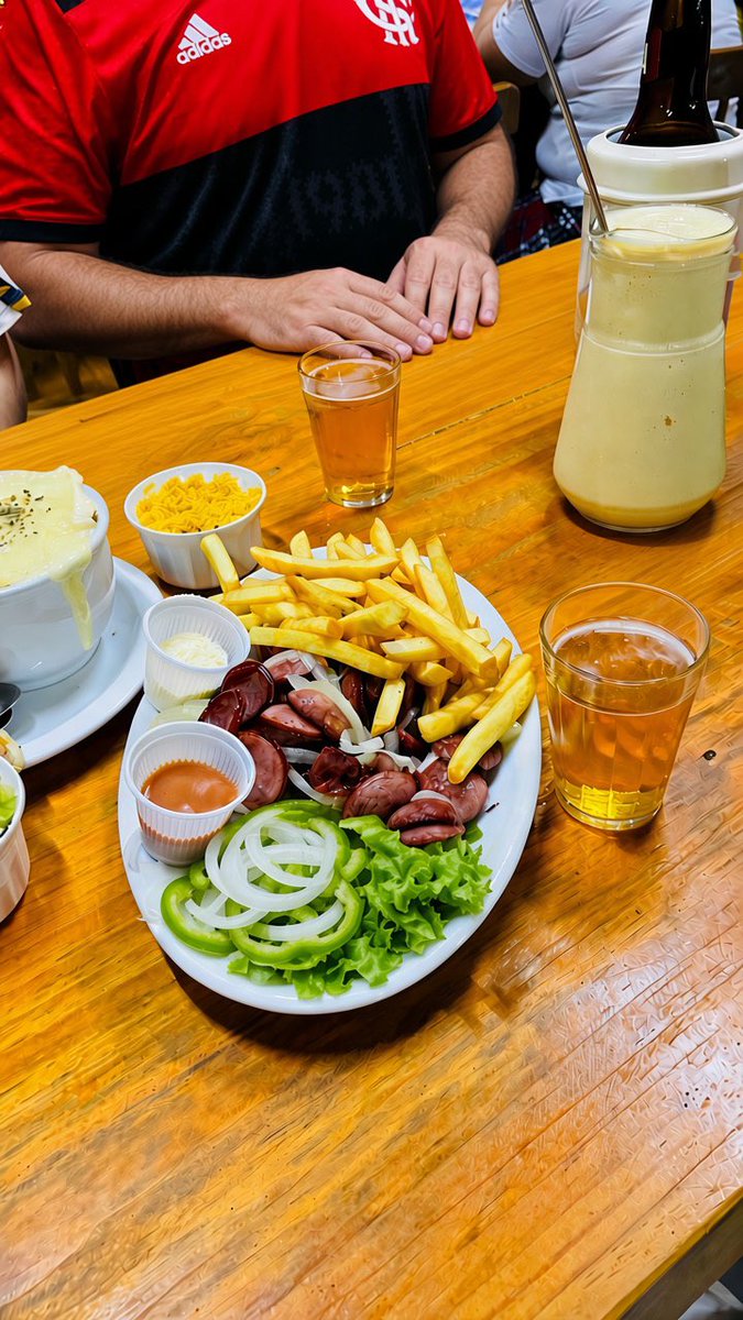 Jardell_bc's tweet photo. Sextou 🍺 https://t.co/E32gEXmatn